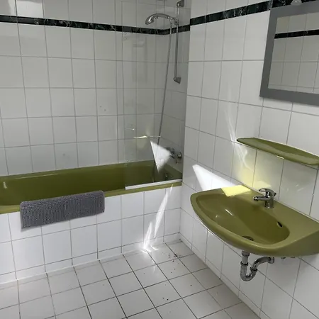 Moeblierte Im Zentrum Ottersbergs Fuer Monteure Und Geschaeftlich Reisende Ls13 Ogr Apartment