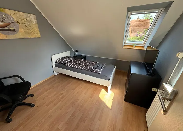 Moeblierte Im Zentrum Ottersbergs Fuer Monteure Und Geschaeftlich Reisende Ls13 Ogr Lägenhet *