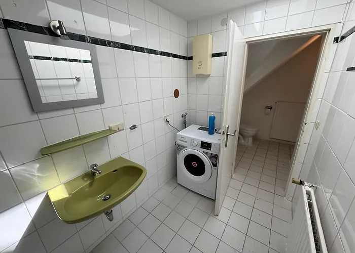 Moeblierte Im Zentrum Ottersbergs Fuer Monteure Und Geschaeftlich Reisende Ls13 Ogr Lägenhet *